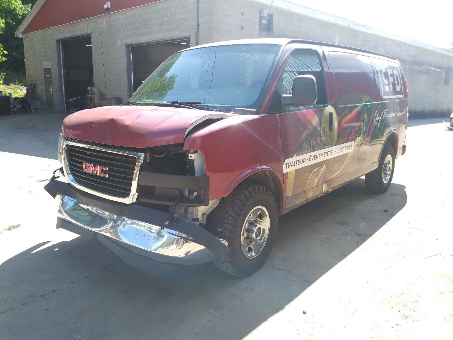 2017 GM Van GMC