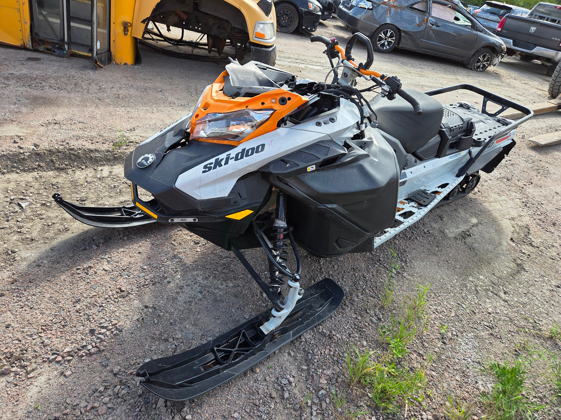 2023 Snowmobile Skidoo Brp