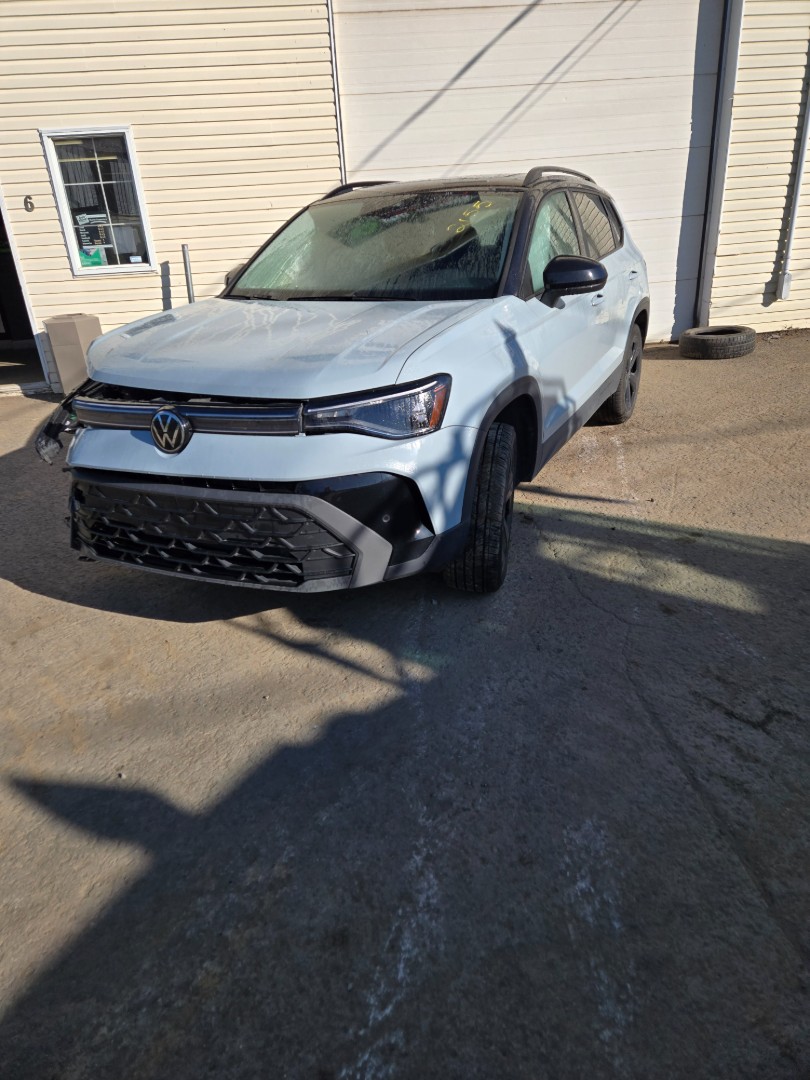 2025 Volkswagen Taos