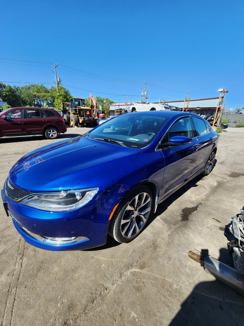 2016 Chrysler 200 (Chrysler)