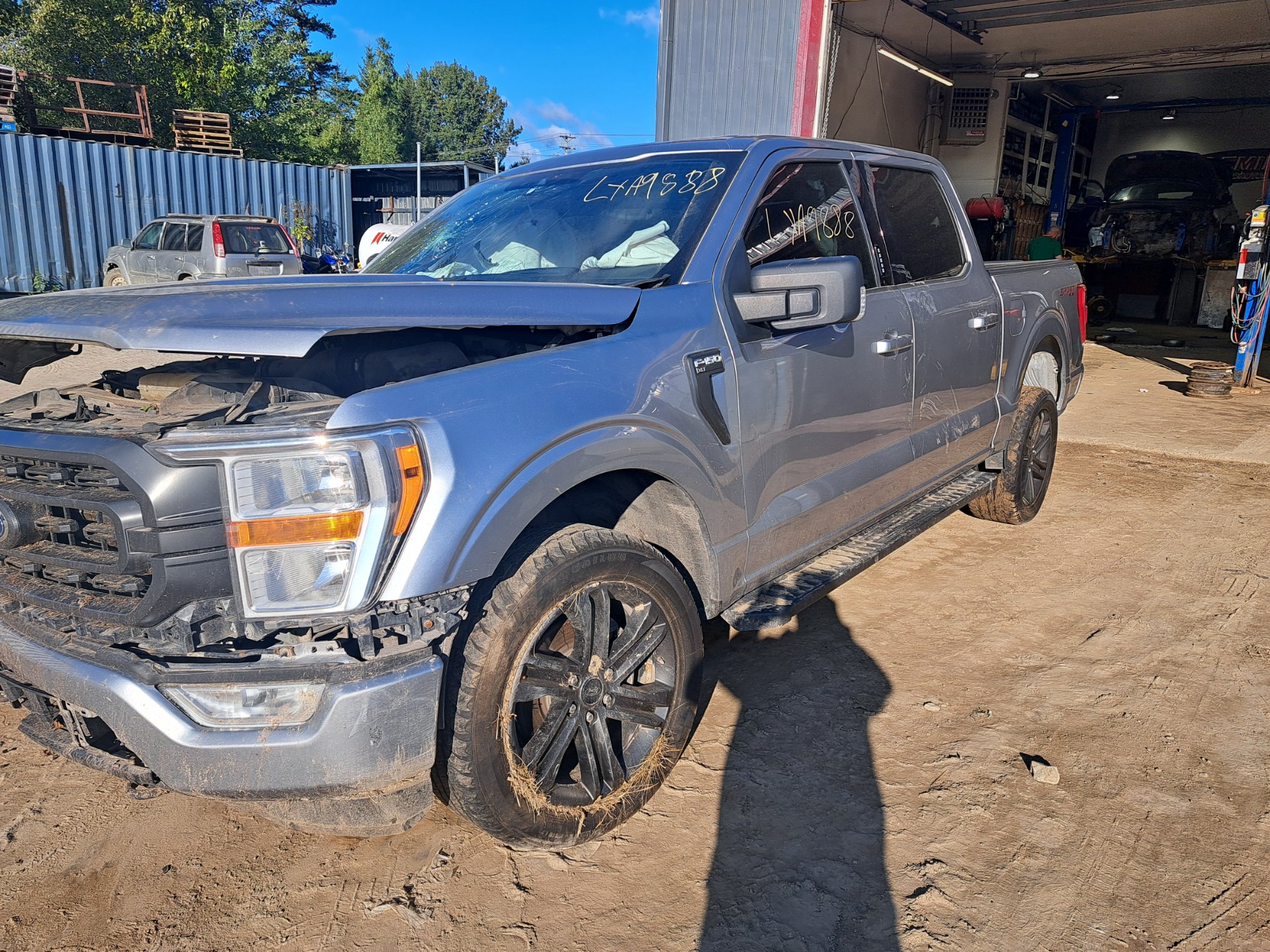 2021 Ford Pickup (Ford)