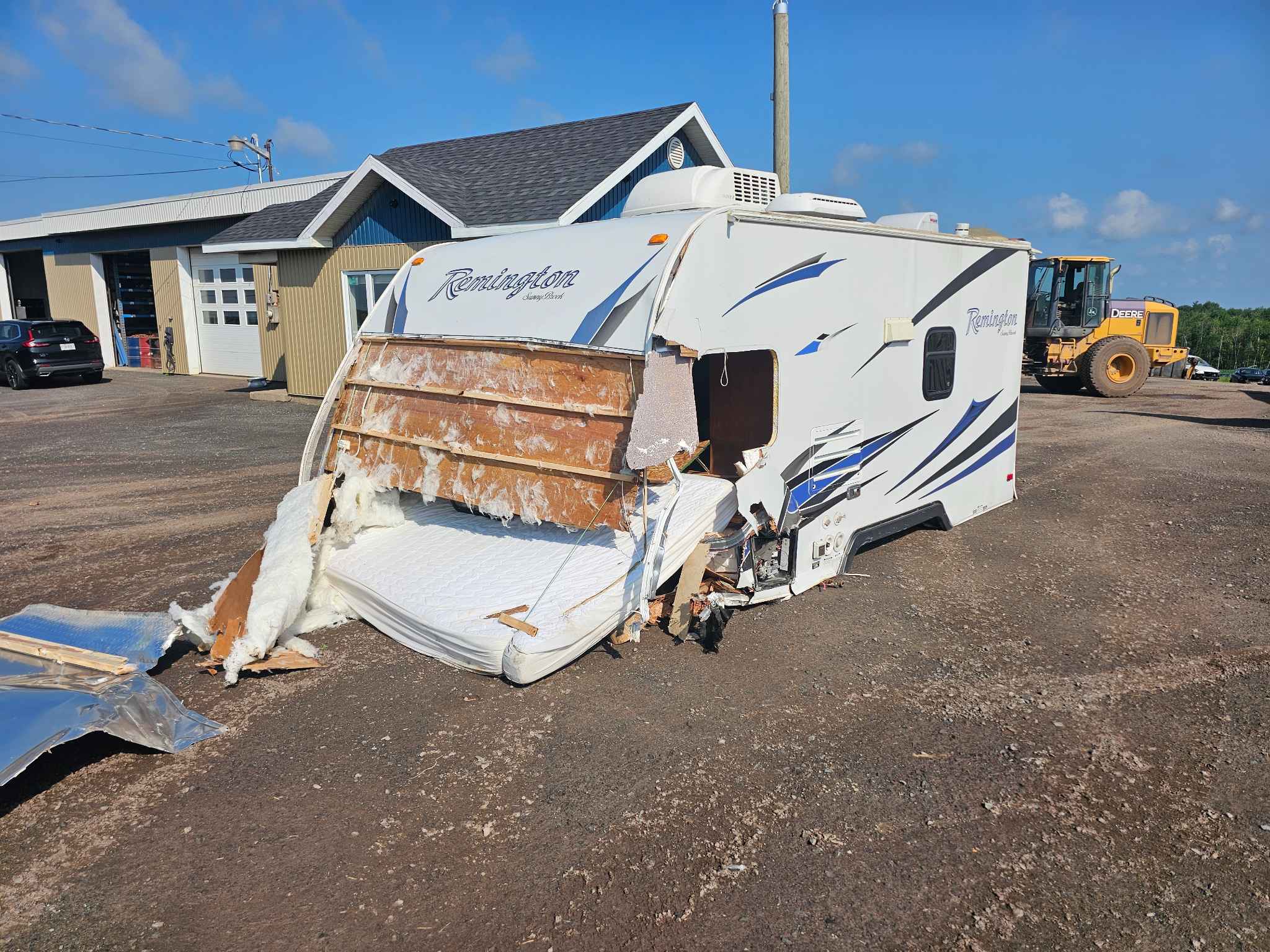2013 Caravan/Mt.Home Travel Trailer