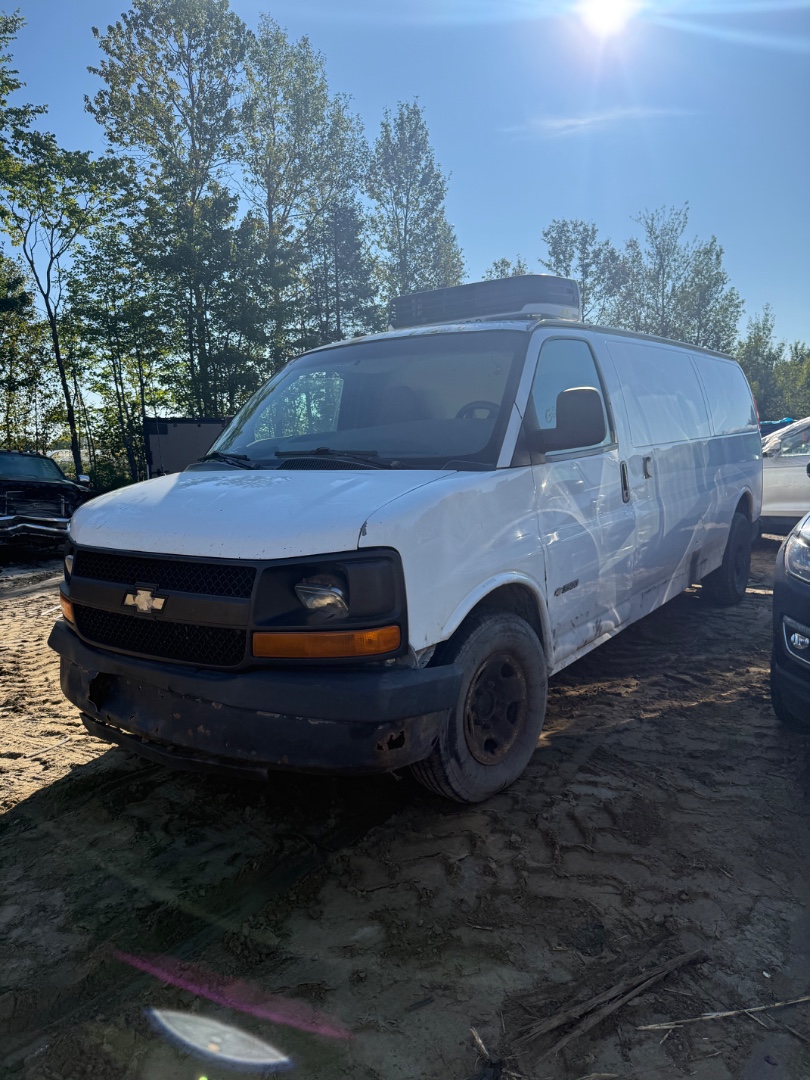 2003 GM Van Chevrolet
