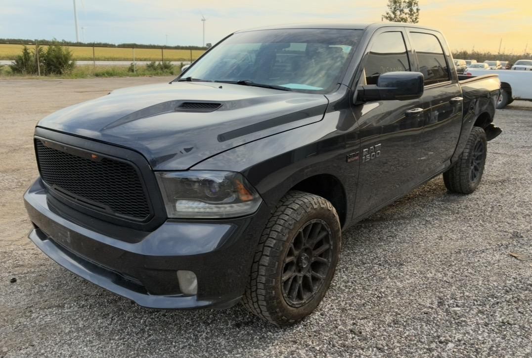 2015 Chrysler Pickup (Dodge)