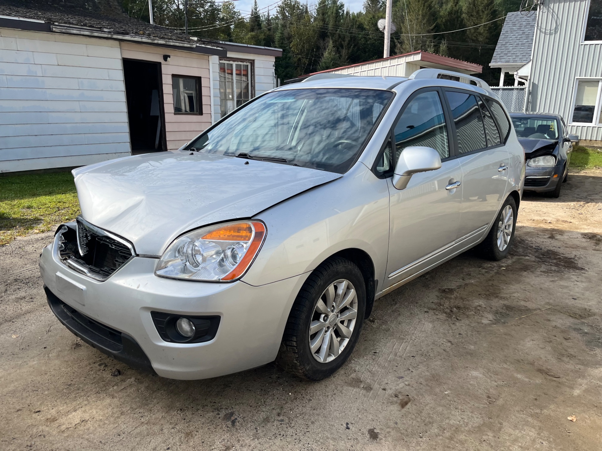 2011 Kia Rondo