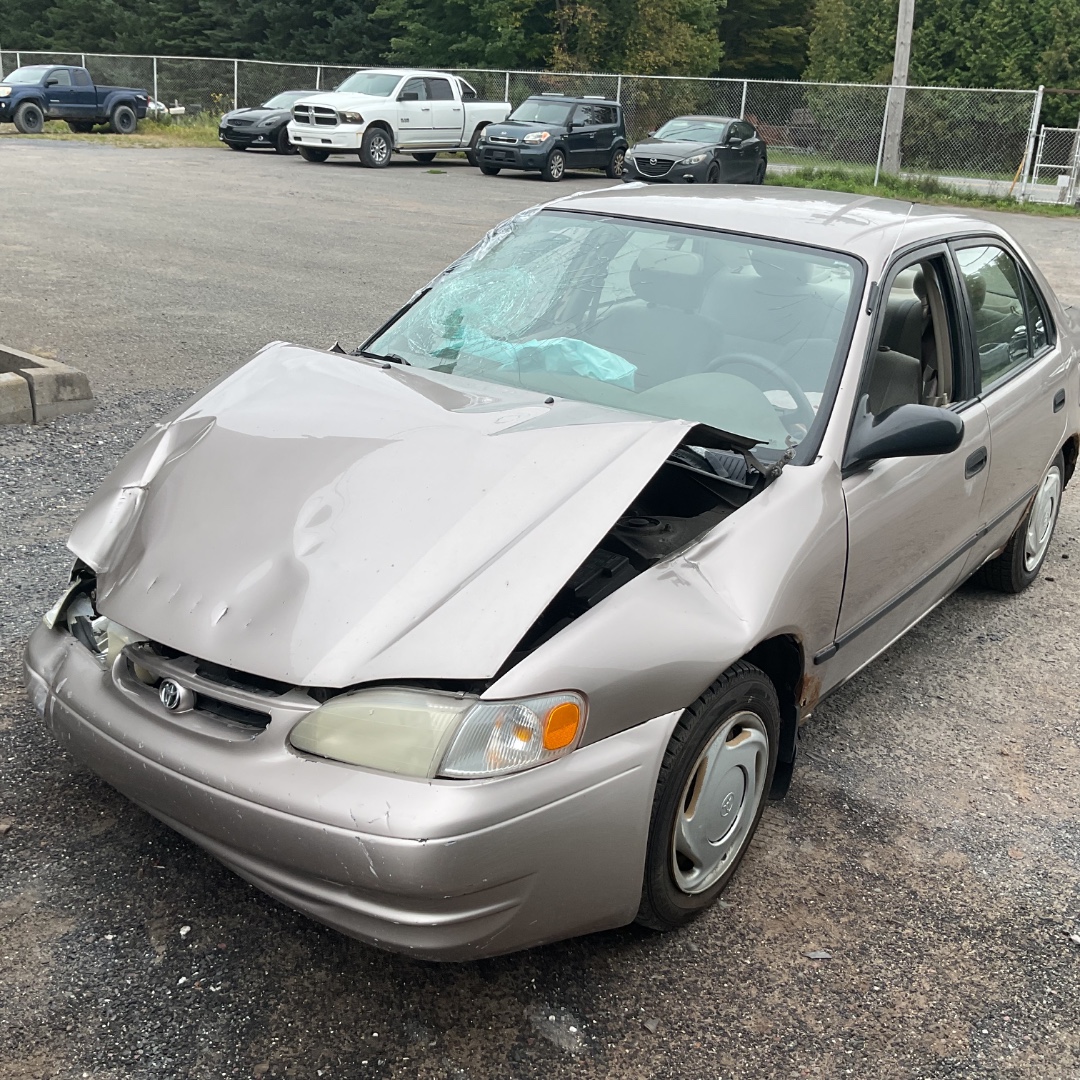 2000 Toyota Corolla