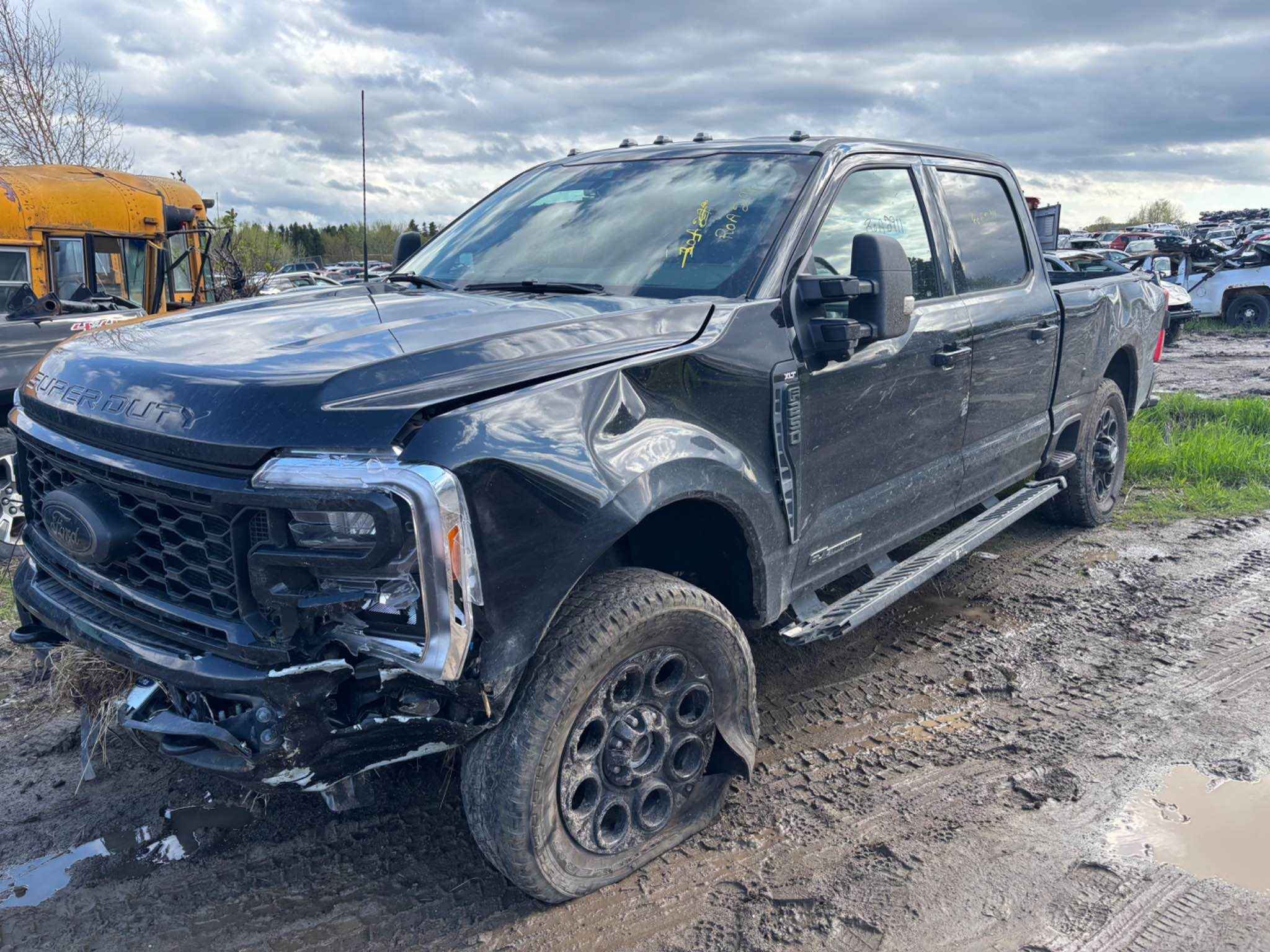 2025 Ford Pickup (Ford)