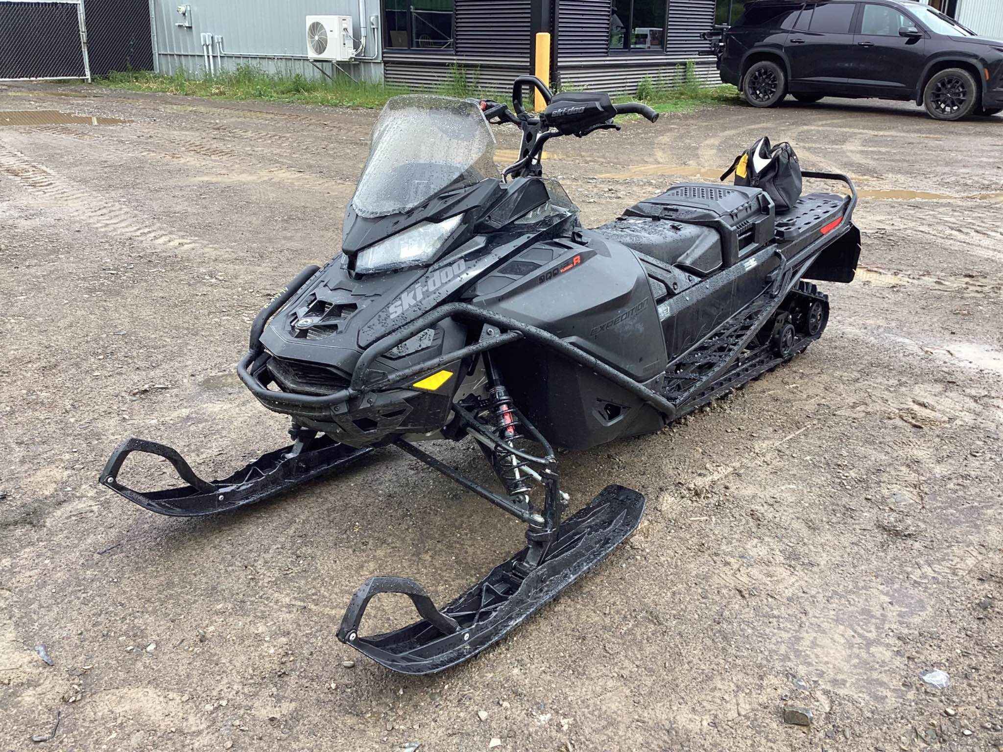 2025 Snowmobile Skidoo Brp