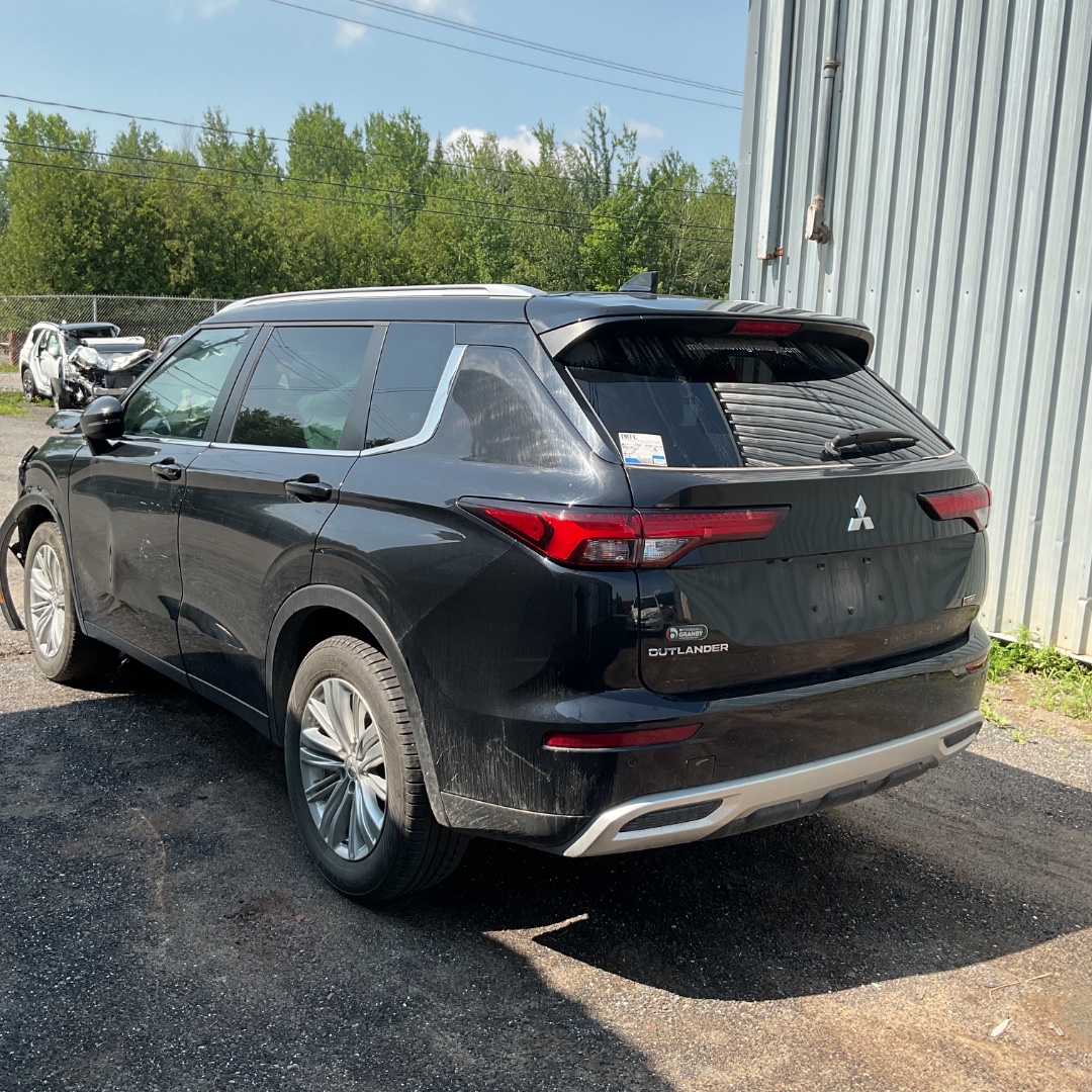 2023 Mitsubishi Outlander